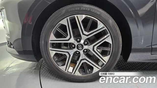 Hyundai Grandeur Hybrid 2023 thumb 2