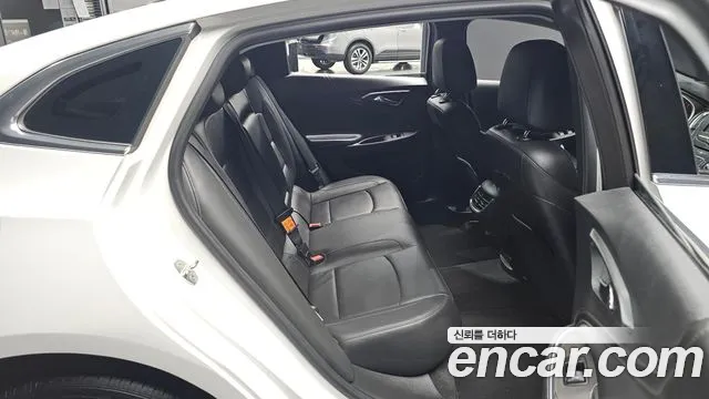 Chevrolet Malibu 2018 thumb 9
