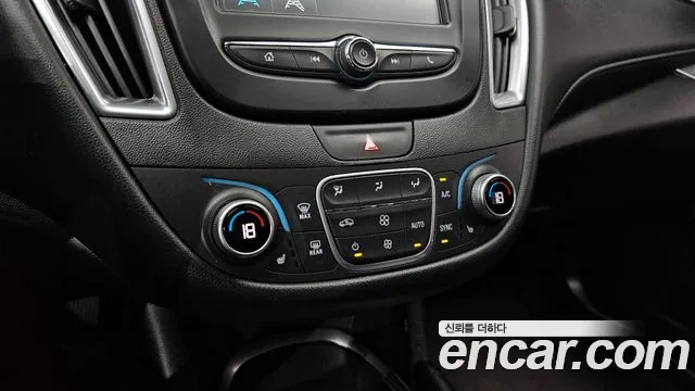 Chevrolet Malibu 2018 thumb 2