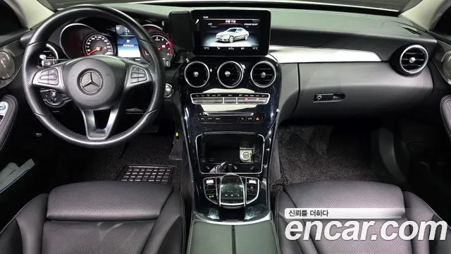 Mercedes-Benz C-Class 2017 thumb 2