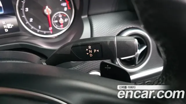 Mercedes-Benz A-Class 2016 thumb 5
