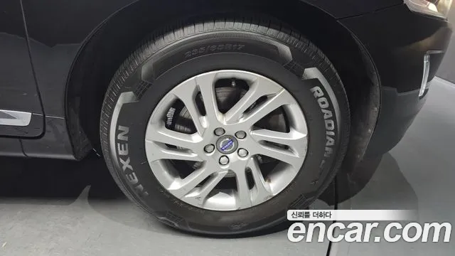 Volvo XC60 2017 thumb 2