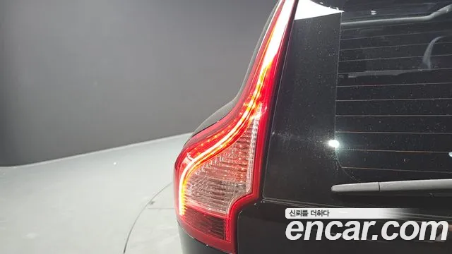 Volvo XC60 2017 thumb 6