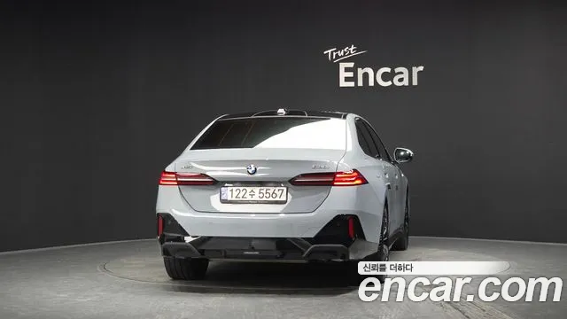 BMW 5 серии 2024 thumb 12