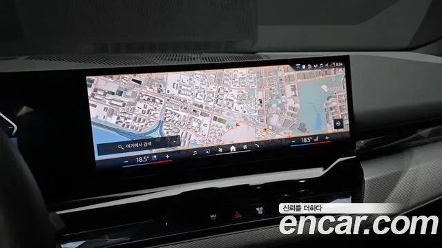 BMW 5 серии 2024 thumb 9