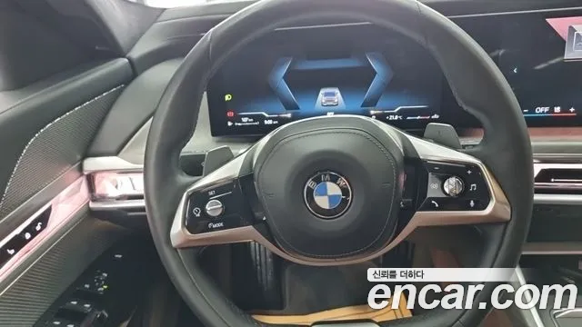BMW 7 серии 2023 thumb 10