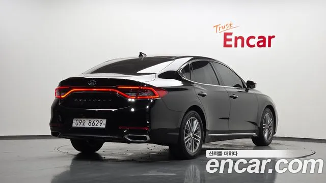 Hyundai Grandeur 2017 thumb 2