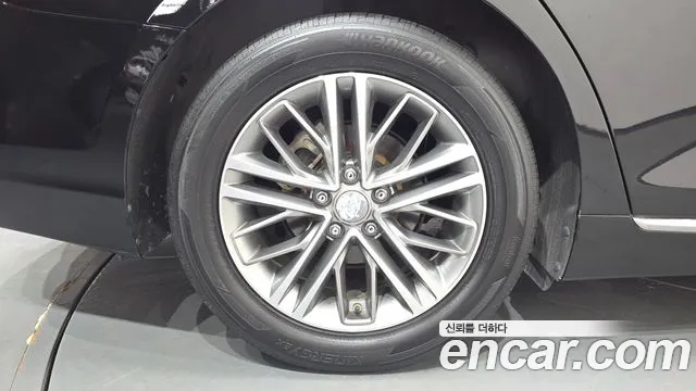 Hyundai Grandeur 2017 thumb 11