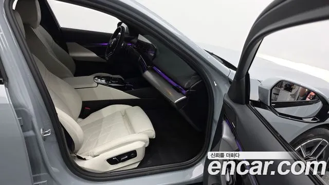BMW 5 серии 2025 thumb 4