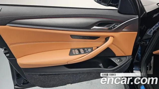 BMW 5 серии 2021 thumb 5
