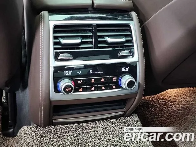 BMW 7 серии 2020 thumb 6