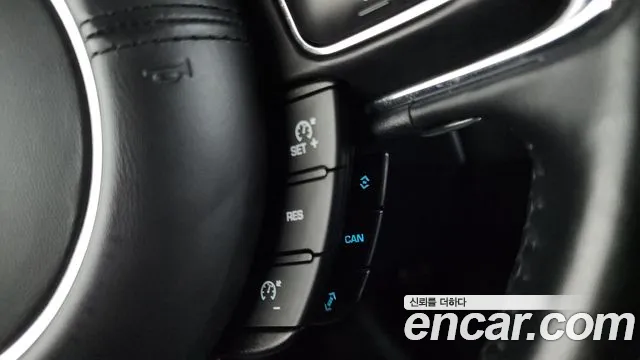 Jaguar XJ 2019 thumb 2