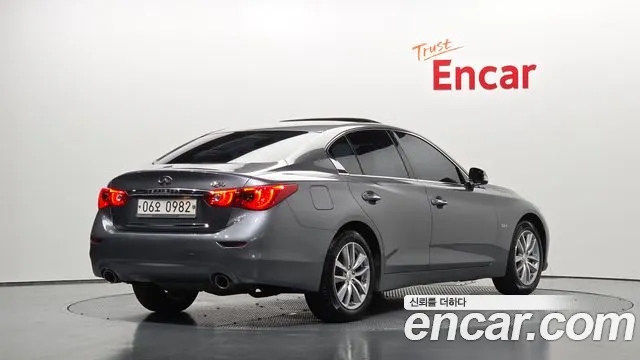 Infiniti Q50 2016 thumb 12