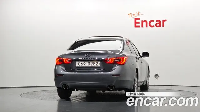 Infiniti Q50 2016 thumb 2