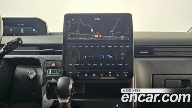 Hyundai Staria 2021 thumb 9