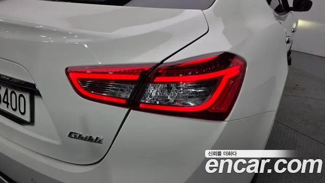 Maserati Ghibli 2020 thumb 9