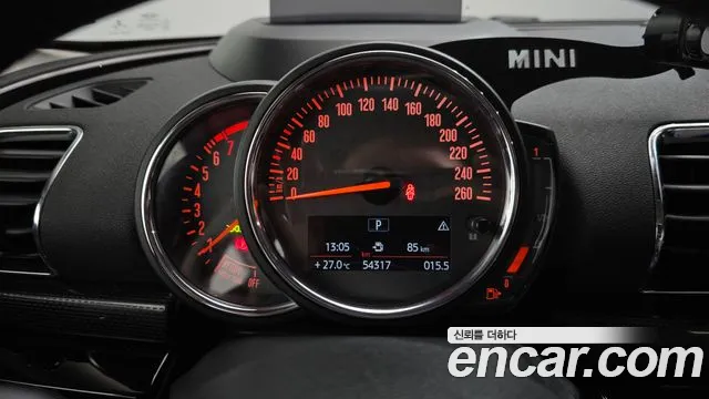 Mini Cooper Clubman 2018 thumb 6