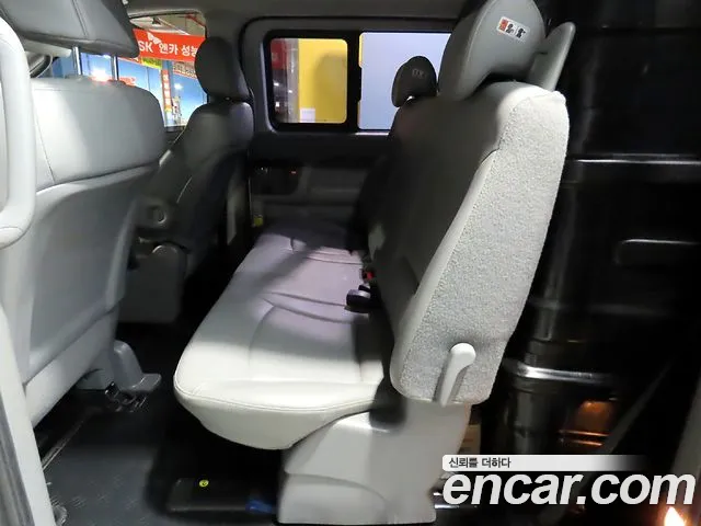 Hyundai Staria 2016 thumb 4