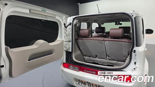 Nissan Cube 2014 thumb 10