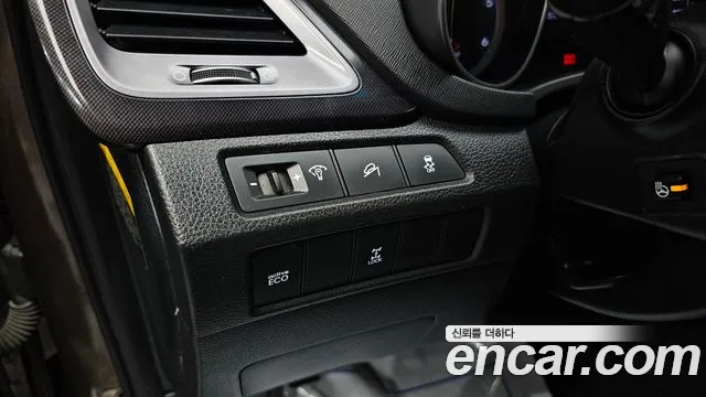 Hyundai DM 2013 thumb 4