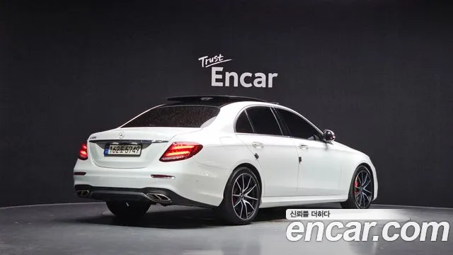 Mercedes-Benz E-Class 2017 thumb 4