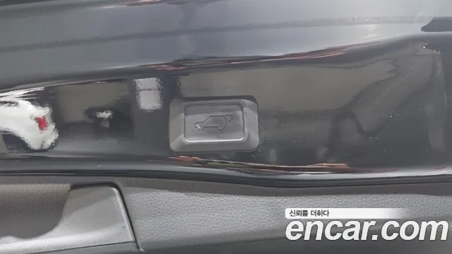 Toyota RAV4 2024 thumb 10