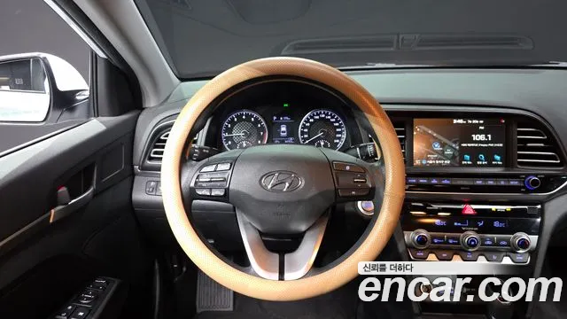 Hyundai Elantra 2019 thumb 4