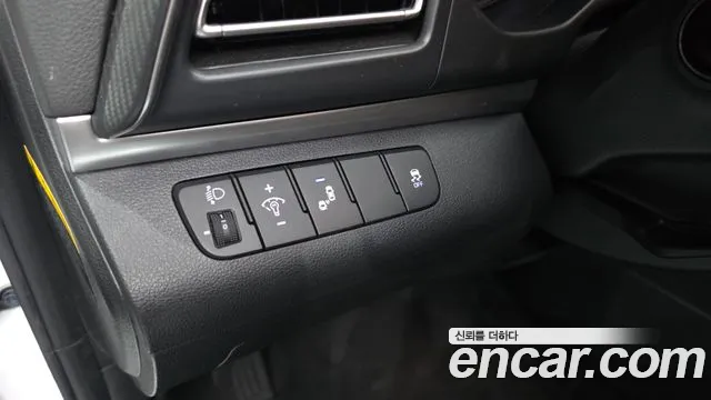 Hyundai Elantra 2019 thumb 6