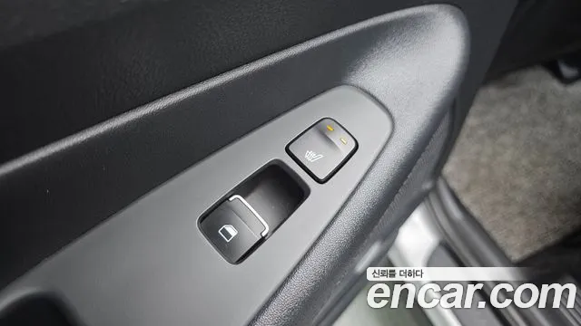 Hyundai Santa Fe 2019 thumb 3