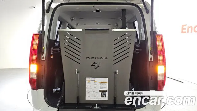 Hyundai Staria 2022 thumb 11