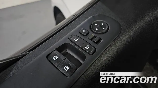Hyundai Staria 2022 thumb 8