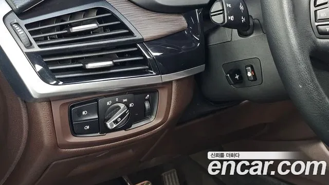 BMW X5 2013 thumb 6