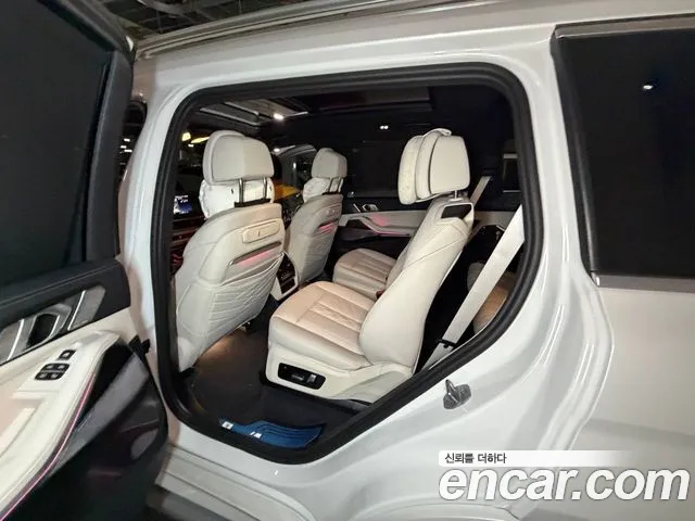 BMW X7 2025 thumb 4