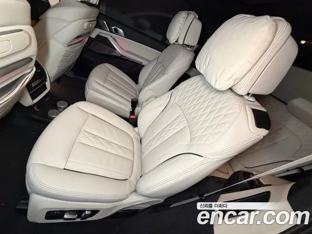 BMW X7 2025 thumb 10