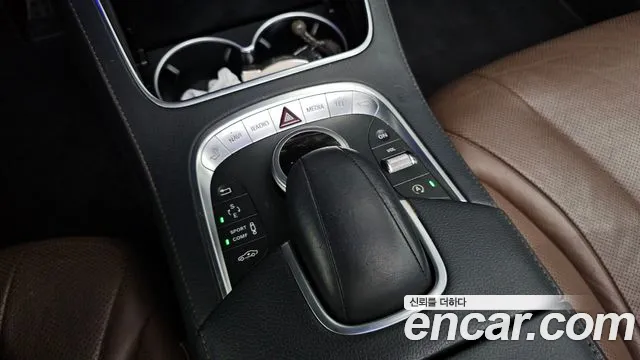 Mercedes-Benz S-Class 2016 thumb 5