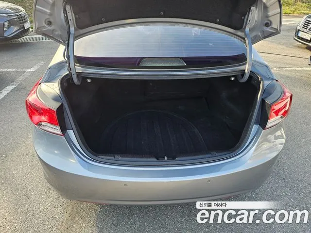 Hyundai Avante 2012 thumb 3