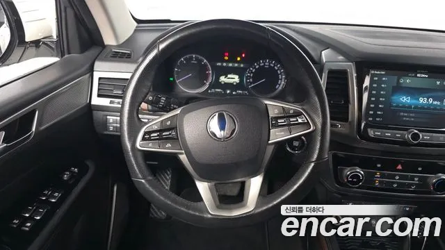 KGM Rexton 2018 thumb 3
