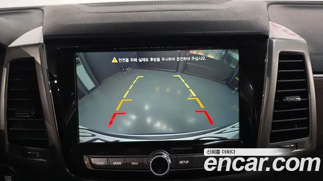 KGM Rexton 2018 thumb 10
