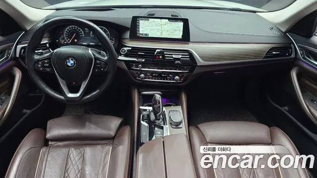 BMW 5 серии 2018 thumb 5