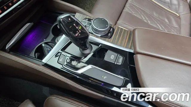 BMW 5 серии 2018 thumb 8