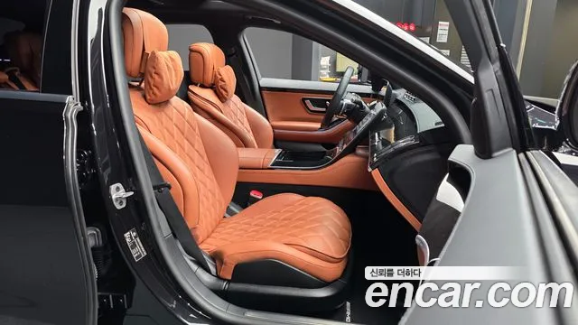 Mercedes-Benz S-Class 2023 thumb 9
