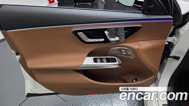 Mercedes-Benz E-Class 2026 thumb 9