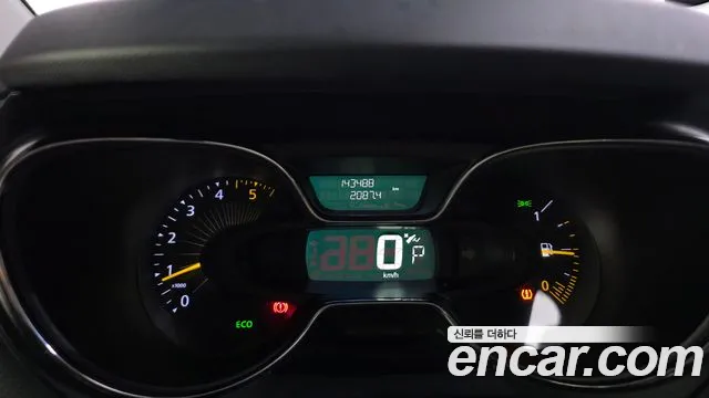 Renault QM3 2015 thumb 4
