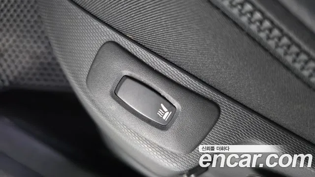 Renault QM3 2015 thumb 3