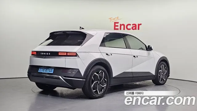 Hyundai Ioniq5 2021 thumb 7
