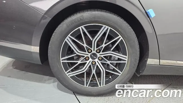 Genesis G90 2022 thumb 10