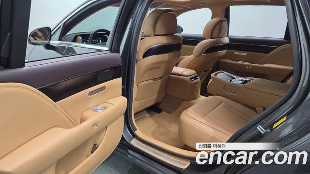 Genesis G90 2022 thumb 11