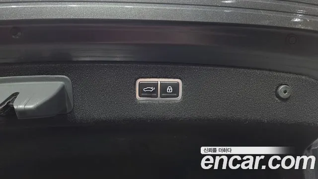 Genesis G90 2022 thumb 4