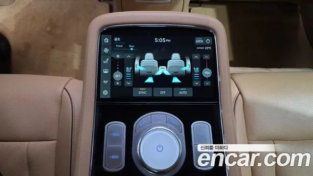 Genesis G90 2022 thumb 6