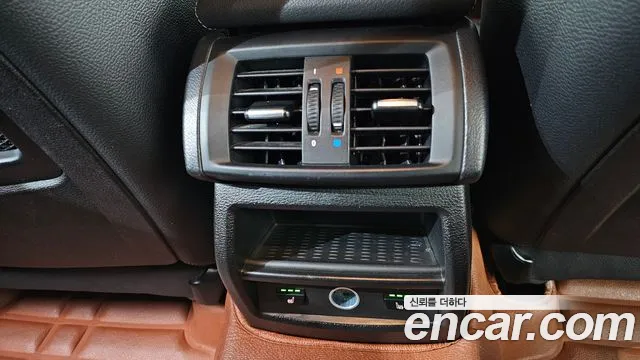 BMW X4 2017 thumb 3